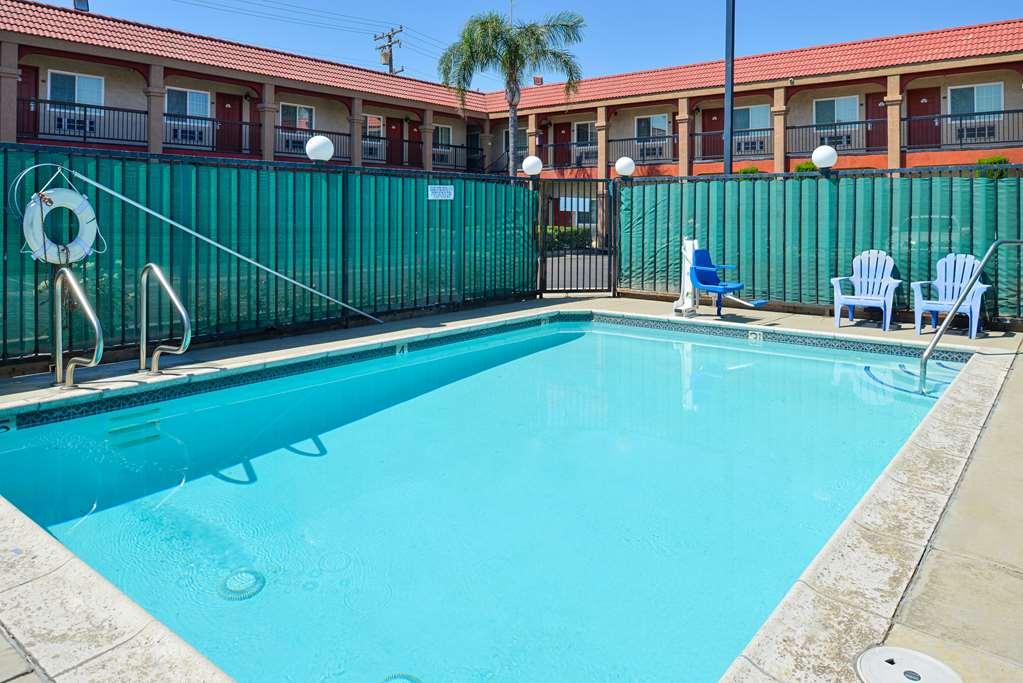 Americas Best Value Inn-Rialto Bekvämligheter bild